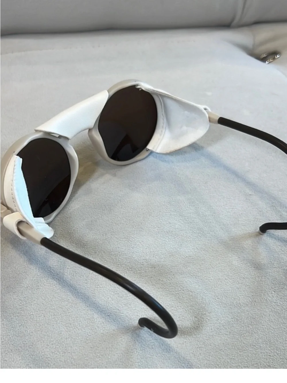 Round White Frame Sunglasses with Dark Lenses